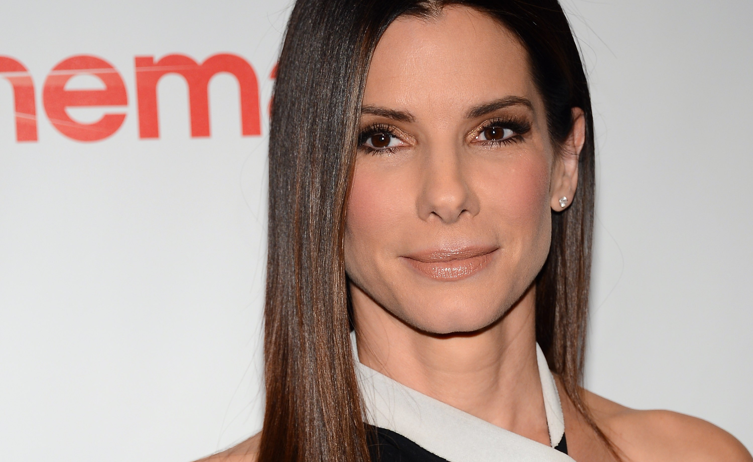 Film 2013-2014: Sandra Bullock per Annie – Eddie Redmayne sarà Stephen Hawking in Theory of Everything?