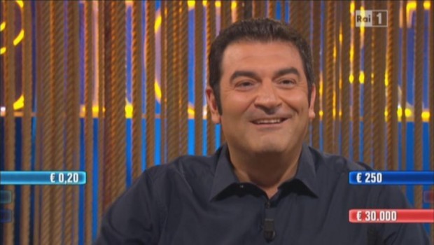 Affari Tuoi, l’addio di Max Giusti: “Ringrazio bambini e anziani”