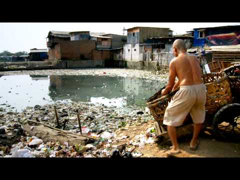 Trashed Trailer Italiano