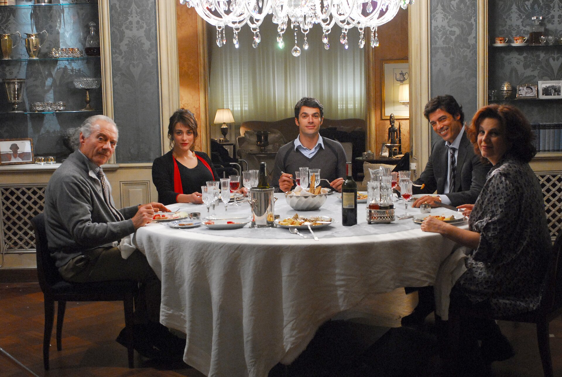 Stasera in TV, La donna della mia vita, su Canale 5, trailer e trama