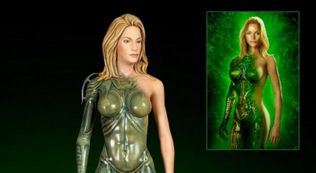 Species – Specie mortale: la statua di Natasha Henstridge nei panni dell’aliena Sil