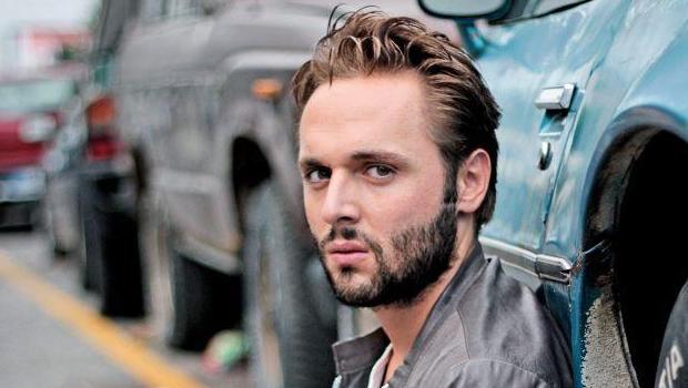 Ombrelloni – Flavio Furno è Sandro: l’intervista di TvBlog
