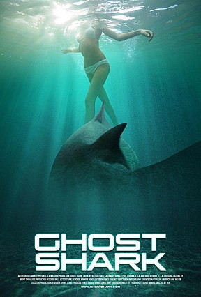Ghost Shark – locandina dell’horror con squalo fantasma
