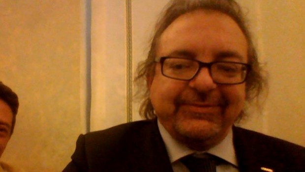 “Mediaset va oscurata se non ha le concessioni”. Il M5S invoca la Finanza, il Pdl replica
