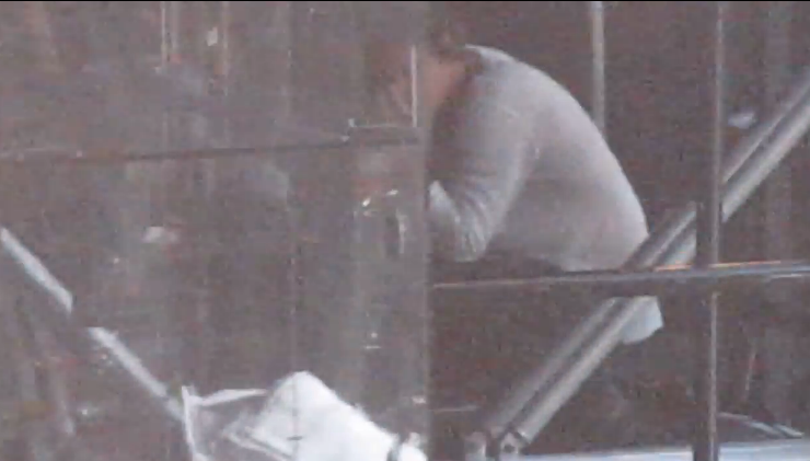 Harry Styles dei One Direction si sente male e vomita durante un concerto a Pittsburgh (video)