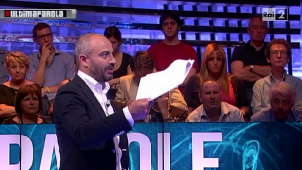 Paragone attacca: “In Rai uno con orecchino e chitarra destabilizza, a La7 parlerò di quello di cui non volevano che parlassi”