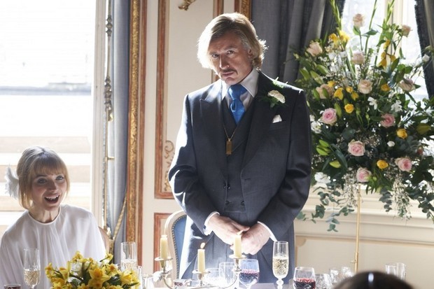 The Look of Love – locandine e immagini del biopic di Michael Winterbottom