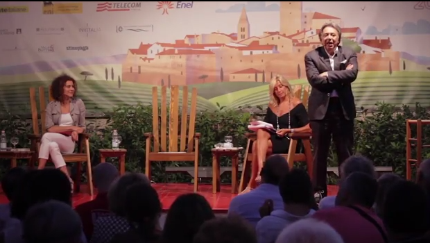 Carlo Freccero: “Berlusconi in Rai ha fatto cose nefaste. La De Filippi? Il nostro Censis”