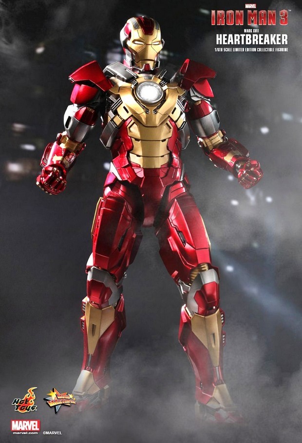 Iron Man 3 – foto action figures Hot Toys armature delle Heartbreaker e Silver Centurion