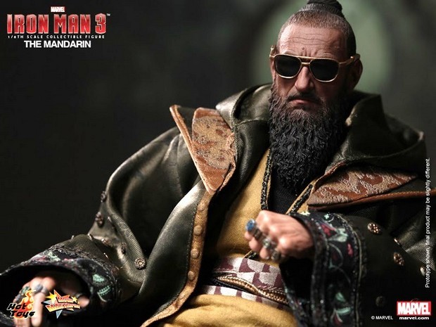 Iron Man 3 – arriva l’action figure di Ben Kingsley nei panni del Mandarino