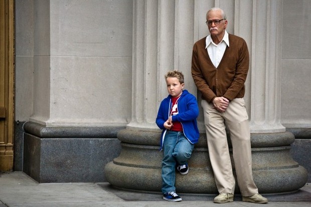 Jackass Presents: Bad Grandpa – prime immagini della commedia con Johnny Knoxville