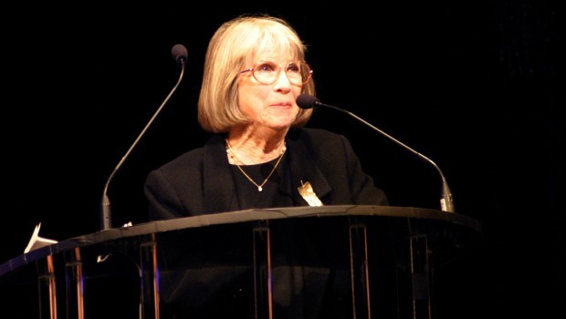 Julie Harris è morta: addio alla stella di Broadway, al cinema con James Dean e Paul Newman