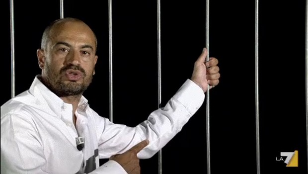La Gabbia, Gianluigi Paragone su La 7 da settembre (video)
