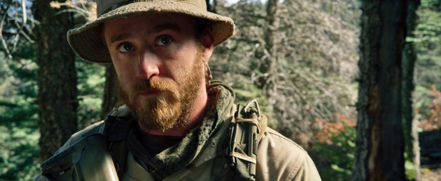 Lone Survivor – locandina e immagini dell’action con Mark Wahlberg