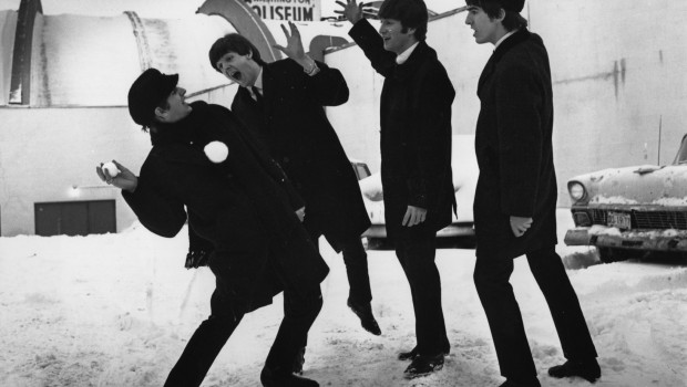 35 gruppi musicali stranieri famosi: ma qual è il loro primo nome come band?