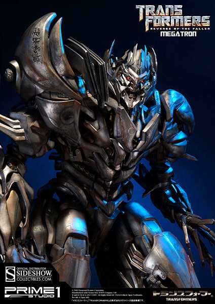 Transformers – foto della nuova statua di Megatron in La vendetta del caduto