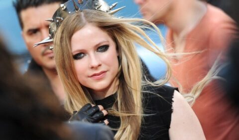 Avril Lavigne, il nuovo disco slitta a Novembre 2013: la tracklist