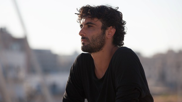 Squadra Antimafia 5, Alessandro Rugnone a TvBlog: “Ruggero Spina è un anarchico che vive fino in fondo le sue passioni”