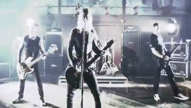 Alter Bridge, Addicted To Pain: video, testo e traduzione