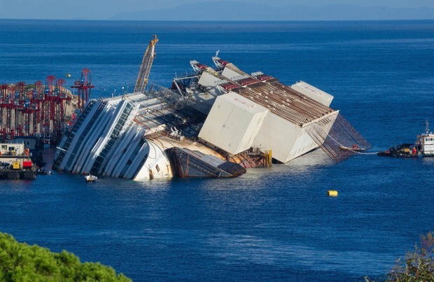 Costa Concordia: il recupero del relitto oggi in diretta su SkyTG24