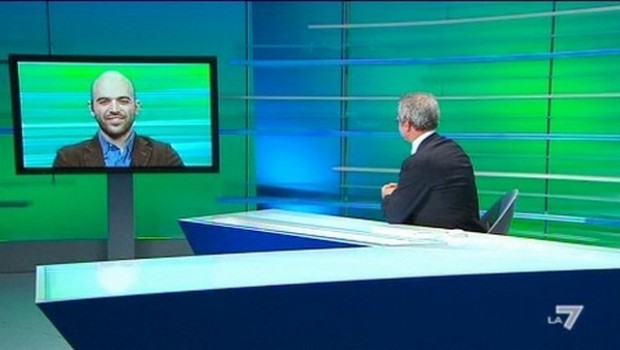 Costa Concordia, Enrico Mentana ‘contro’ Saviano, Monti e Riotta: “Gonzi”