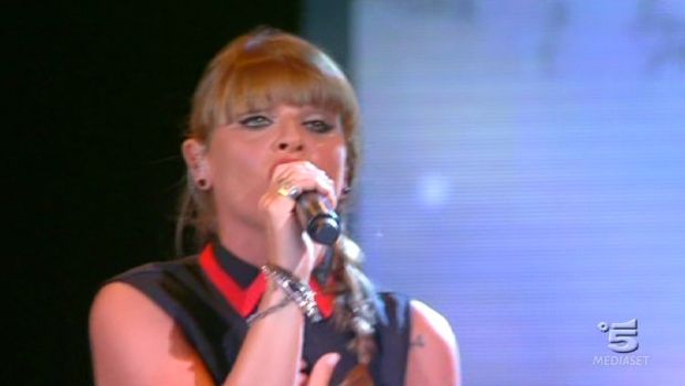 Alessandra Amoroso ad Italia’s got talent. Maria De Filippi: “Se ci fosse stato C’è posta per te in autunno, sarebbe stata ospite della prima puntata”