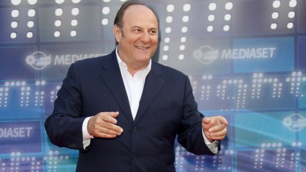 Io Canto 4, Gerry Scotti: “Introduciamo un regolamento per dare più gusto allo stare insieme”