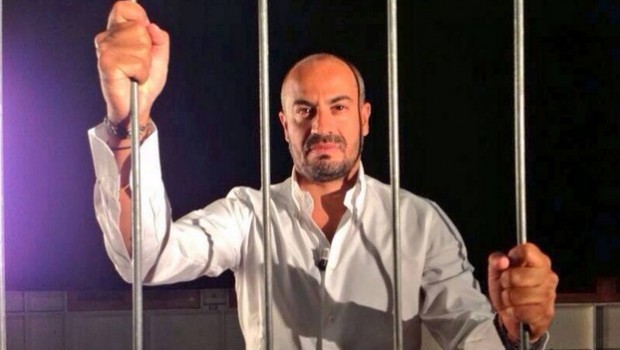 La gabbia, Gianluigi Paragone a Tvblog: “Se sbaglio questa sfida non ritorno in Rai con un contratto a tempo indeterminato”