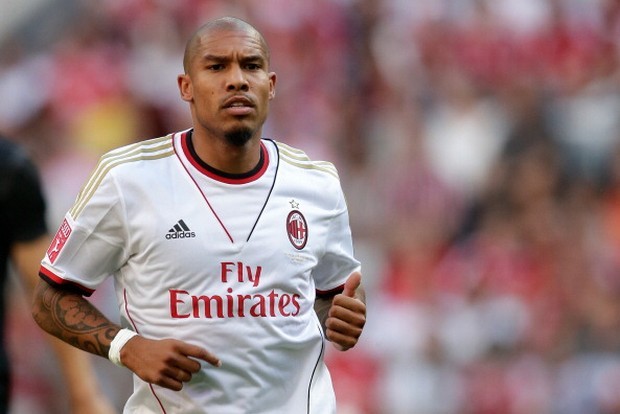 Mediaset Premium, gaffe di Bruno Longhi: “Milan schifoso!”