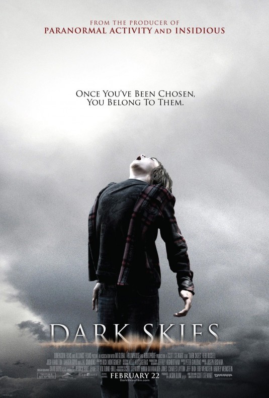 Oscure presenze – Dark Skies: locandine del thriller-horror con rapimenti alieni