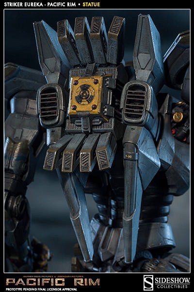 Pacific Rim – foto della statua del jaeger australiano Striker Eureka