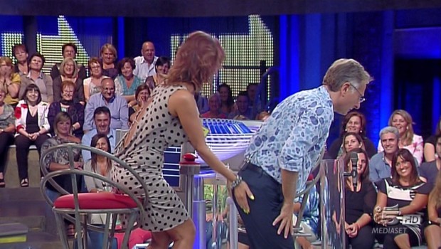 Avanti un altro, prima puntata della terza edizione sottotono. Bonolis vive di rendita