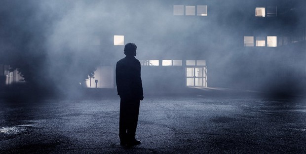 The Double – Il sosia: foto del film con Jesse Eisenberg e Mia Wasikowska