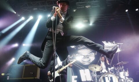 The Hives, in regalo il furgone dei loro primi concerti