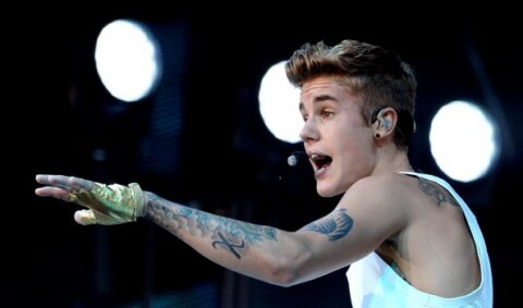 Justin Bieber, Hold Tight: testo, traduzione e audio