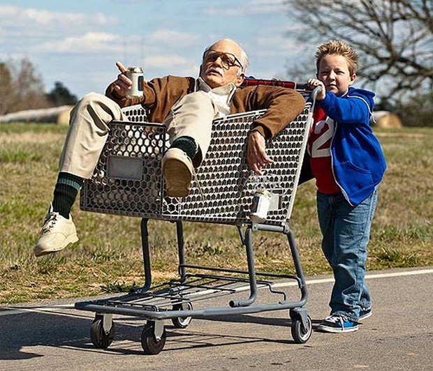 Bad Grandpa – nuovo trailer senza censure per lo spin-off di Jackass