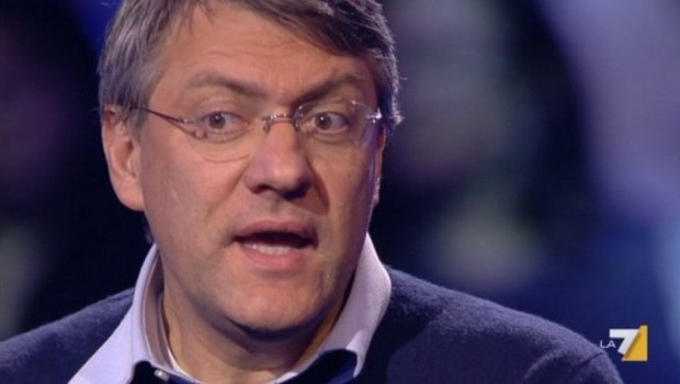 Servizio Pubblico, stasera Santoro si occupa di Costituzione con Landini e Rodotà