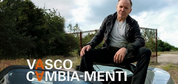 Classifica Singoli Italia 24 ottobre 2013: Vasco Rossi debutta in vetta, Avicii scende al quarto posto