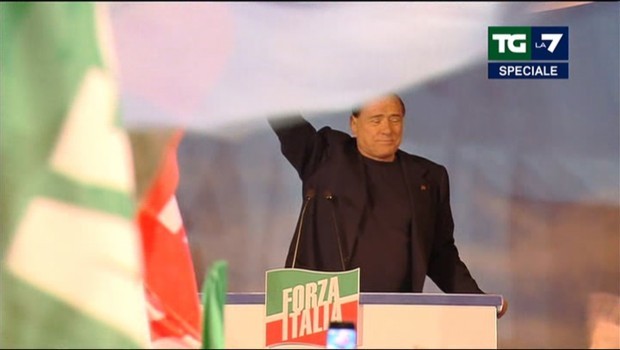 Berlusconi decaduto in diretta tv: gli speciali Rai, La7, Sky e Mediaset