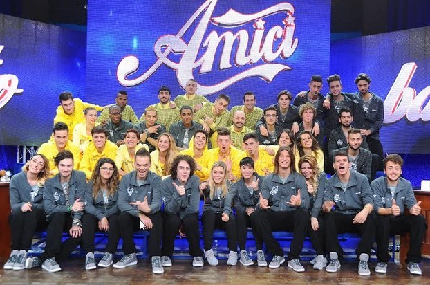 Amici 13, la striscia quotidiana in onda su Real Time: il commento della De Filippi