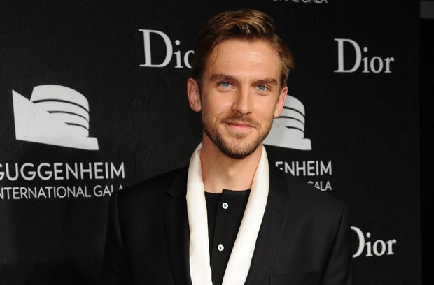 Dan Stevens in Una notte al museo 3; Ezra Miller e Penn Badgley in Batman vs. Superman?