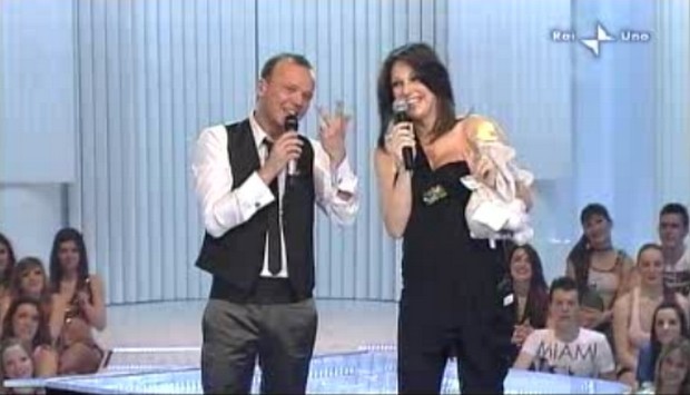 Questi siamo noi, lo show di Gigi D’Alessio e Anna Tatangelo lunedì 25 novembre 2013 su Canale 5: anticipazioni
