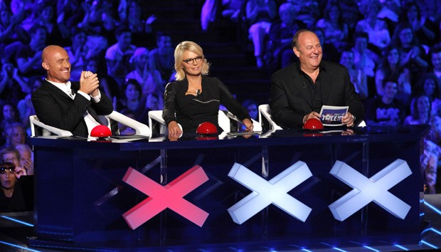 Stasera in tv, 9 novembre 2013: finale di Italia’s Got Talent 5, Ballando con le Stelle, Quei bravi ragazzi