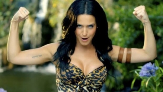 Classifica singoli Europa 16 Novembre 2013: ancora prima Roar di Katy Perry, salgono Lorde e Britney Spears