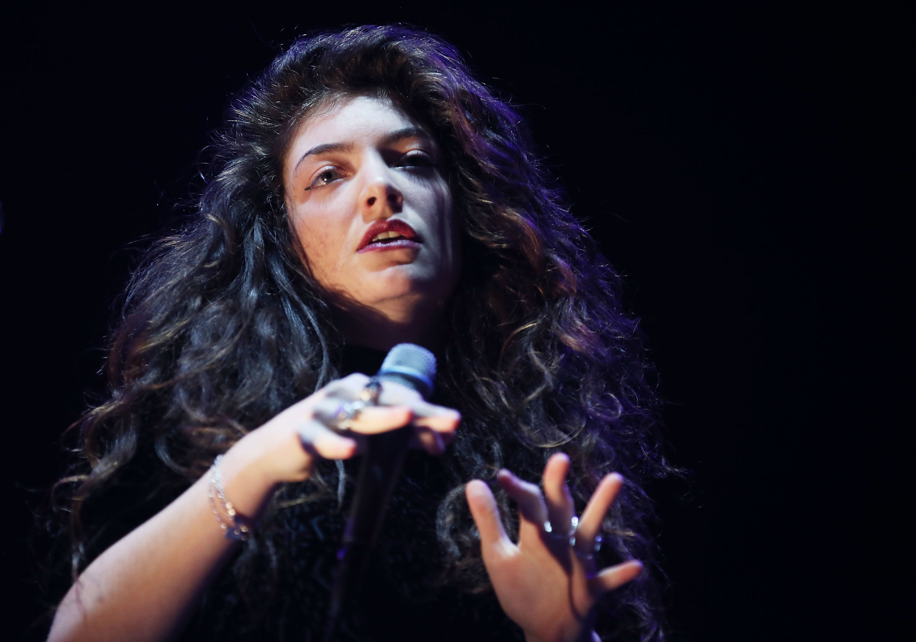 Lorde, Everybody Wants To Rule The World: testo, traduzione e audio