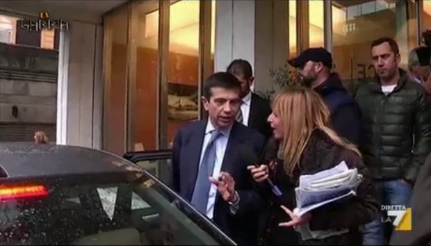 La Gabbia, Monica Raucci è la rivelazione del programma di Paragone (VIDEO)