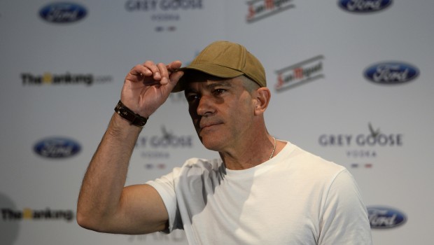 Papa Francesco, Pietro Valsecchi vuole produrre un film-tv su di lui (con Antonio Banderas)