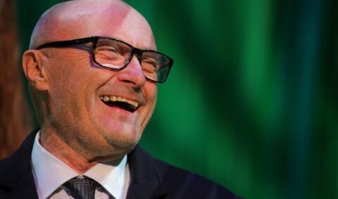 Phil Collins annuncia il suo ritorno: “Scrivere canzoni mi mancava”