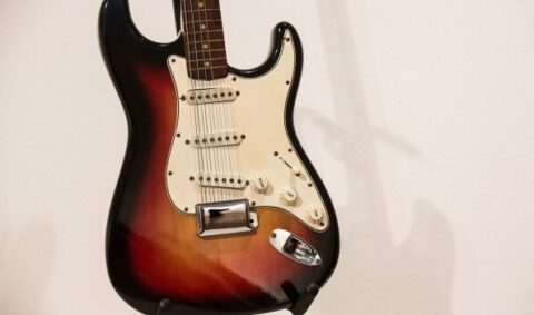 La chitarra di Bob Dylan venduta all’asta per 965.000 dollari