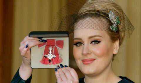 Adele è diventata Membro dell’Ordine dell’Impero Britannico